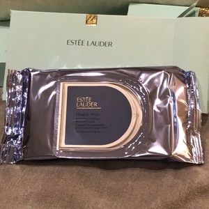 Set of 3 Estée Lauder Makeup remover wipes